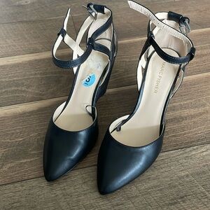 Wedge heel black shoes